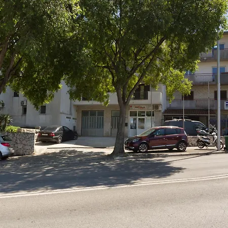 Masuni Apartamento *